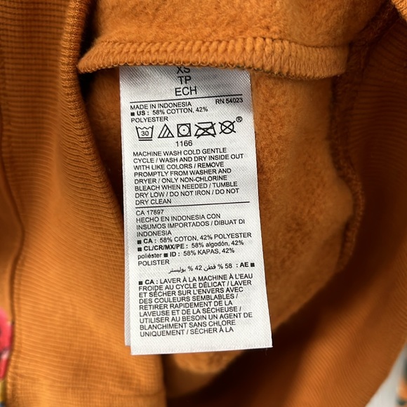 Old Navy Floral Crewneck - Picture 6 of 6